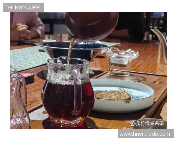 茶堂文化传承与创新探析：从古韵到现代茶生活的演变与融合